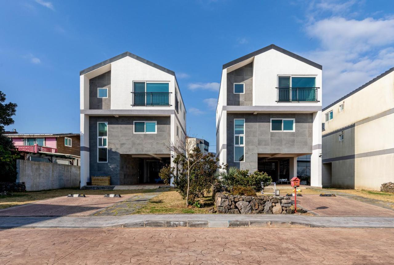 Haevichi Private Pension Seogwipo Bagian luar foto