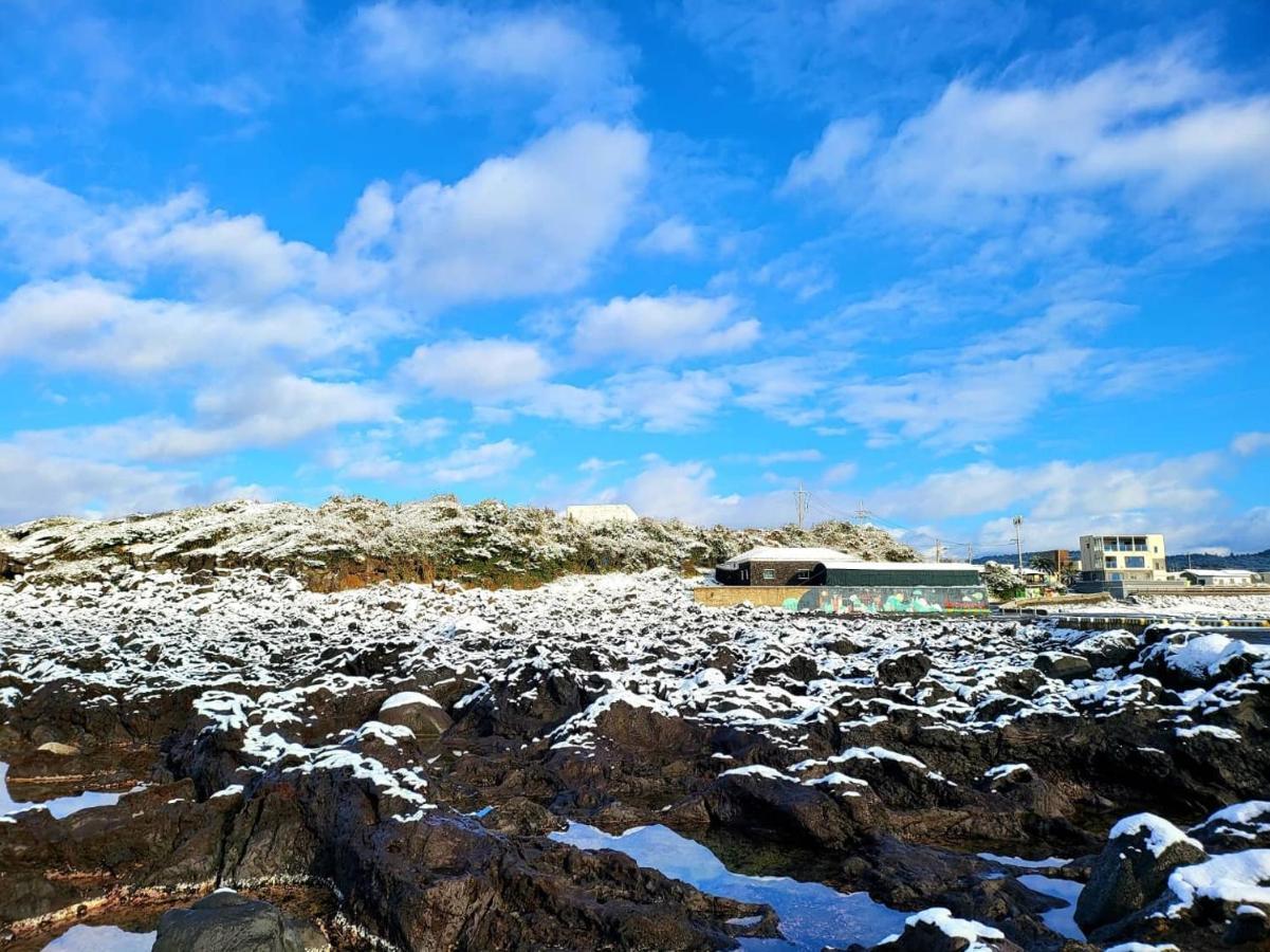 Haevichi Private Pension Seogwipo Bagian luar foto