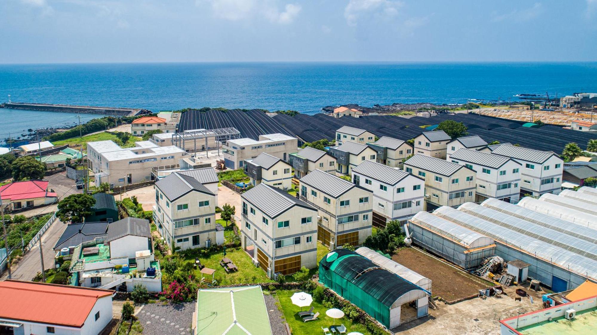 Haevichi Private Pension Seogwipo Bagian luar foto